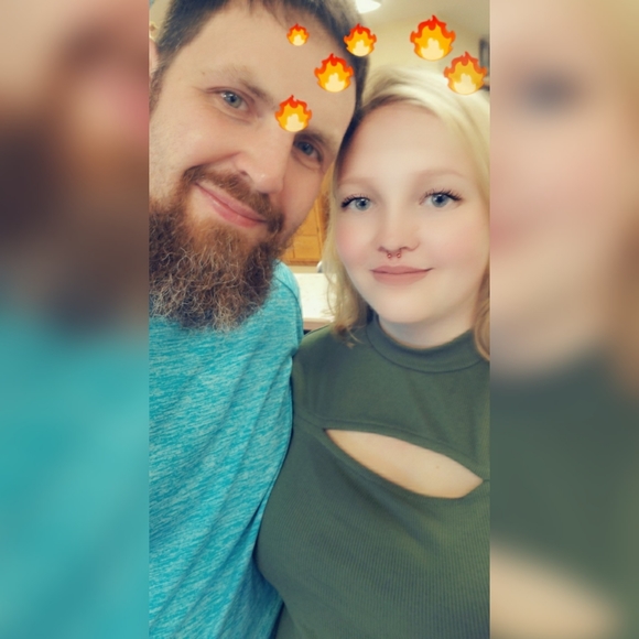 Meet your Posher, Mikalynn - Picture 2 of 4